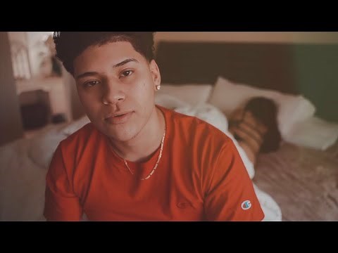 Labios Rojos By LDNE (English Translation)