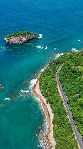 Es momento de un recorrido por la costa de #BarcelóPuertoVallarta. 😎 ¡Gracias a @hello_cinthia por compartir este gran video con nosotros! . . . It’s time for a tour along the coast of #BarcelóPuertoVallarta. 😎 Book your vacations at www.barcelo.com/es-mx/Reserva en www.barcelo.com/es-mx/barcelo-puerto-vallarta/ o 800 BARCELO y 322 226 0660 #travelmakesmehappy #BarceloHotels #Vallarta #resort #confort #tours #photography #fotografia #hotel #VisitaPuertoVallarta #VisitPuertoVallarta #BarceloMom