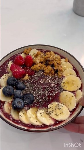 5-Minute Frozen Berry Breakfast Bowl🍓🫐healthy Recipe#shorts