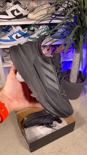 Adidas Ultraboost 5 Gore-Tex😍