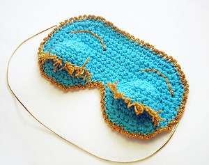 Free Crochet Pattern: Holly Golightly Sleeping Mask from Breakfast at Tiffany’s
