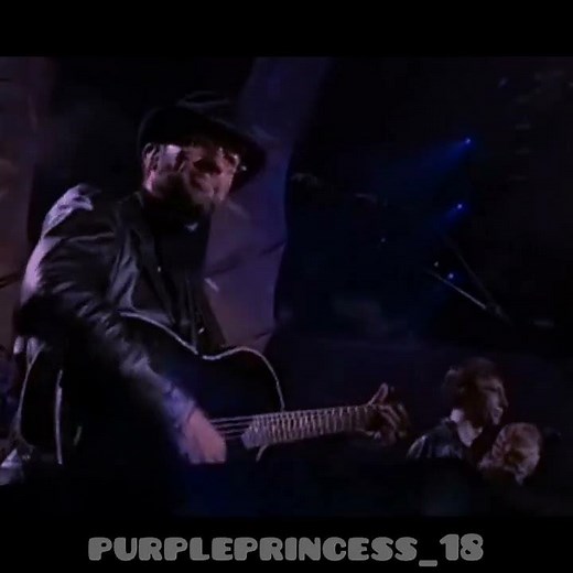 Maurice Gibb (Bee Gees) - Man In The Middle Live