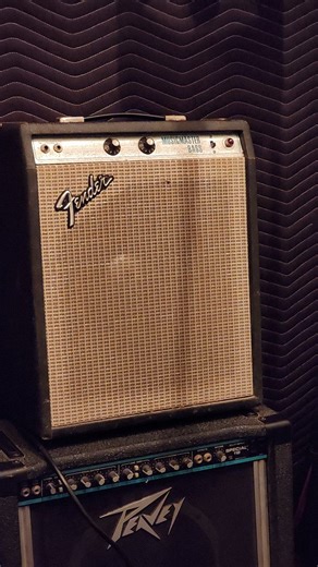 Finished repairing and restoring this 70's Musicmaster Bass amp! Sounds bad for bass but it's a sick guitar amp with 2 6V6 power tubes and a 12ax7 pre. This was the last production model of Fender amp from the factory that still was made with point to point hand soldering. 1 volume, 1 tone. Nothing else needed. No distractions, just great overdrive tones! This amp got recapped, new tubes, a good cleanup, a new power cable, a removed death cap, and a fuse. Now it's playing good as new, and puts o