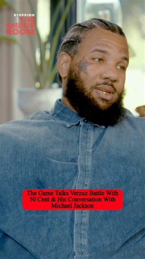 The Game stepped in and named the rapper he’d battle in Verzuz, while also looking back on a surreal moment where he had a phone call with Michael Jackson during his long-standing beef with 50 Cent. Roomies, could y’all see The Game and 50 going head to head in a Verzuz? And what would y’all say if you only had ONE conversation with the King of Pop? Watch the full #SteppingIntoTheShadeRoom episode HERE: https://youtu.be/X5GILFea8U4 | The Shade Room