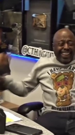 El pato amarillo 😂 #humor #viralreelsfacebook #viralreels | El Locureño Humor