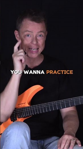 Clean vs Distorted - The Right Way to Practice Picking 👌 #guitarmastery #guitarlessons