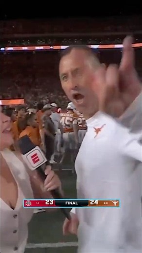 Texas head coach blows off postgame interview