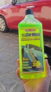 Pulizia e protezione in un solo gesto! 🚗✨ 🇮🇹 Vuoi una carrozzeria impeccabile con poche e semplici passate? Prova il Car Wash Shampoo & Cera di #Mafra! 💦 🌟 Cosa lo rende unico? ✔ Shampoo lucidante protettivo: dona brillantezza e protegge la carrozzeria. ✔ Anti-alone: ideale per auto scure o nere. ✔ Effetto Hydro Speed: l’acqua scivola via, rendendo l’asciugatura più facile e veloce. 💧 Car Wash Shampoo & Cera: la scelta perfetta per una pulizia rapida e risultati straordinari: 👉 https://re