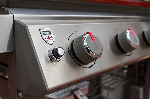 How to Safely Connect a Propane Tank to Your Grill | Tips & Techniques | Weber Grills