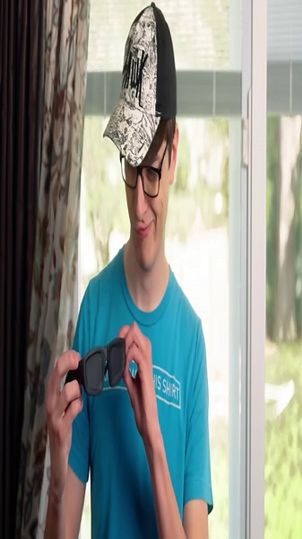 Children mistake a solar eclipse for a Fortnite event, highlighting the impact of excessive gaming