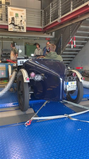 Can you guess how much power this 1932 Austin Seven makes? 🏁#prewarcar #vintagecar #classiccar