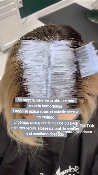 Quieres ser una colorista profesional comenta yo #colorimetriaprofesional #colorimetriacapilar #cobrizosindecolorar #decolororacion #colorimetriapersonal