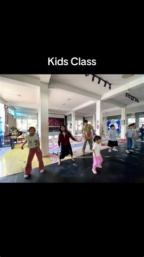 #Summer Class dance registration is now accepted #FEF Dance Academy #…Myit kyina