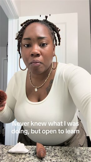 Exploring a Minimalist Makeup Routine for Beginners