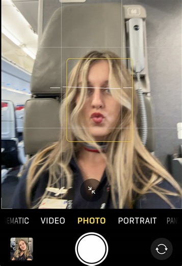 I could kiss the person that helps me find some sheer tights that don’t run or tear as easily 😘🫶🏼 #flightattendant #falife #cabincrew #flightattendantlife #tightsfashion