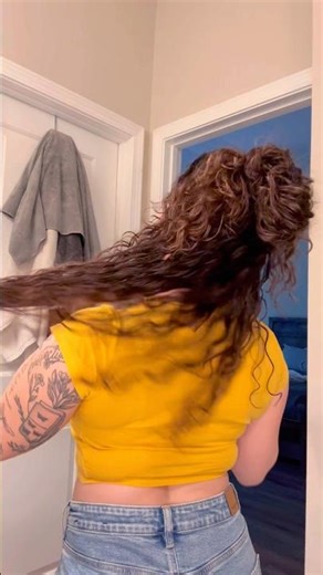 Belle vibes but make it curly💛✨Half up, Half down magic