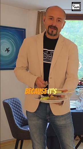 Clearing multiple plates in fine dining #restauranttraining