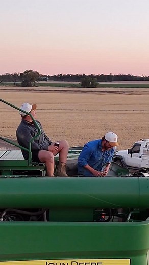 Harvest caps & beers 🍻 www.dustndiesel.com | Dust N Diesel