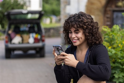 You Are Not Special - The Inner Bitch [Alt: The Inner Witch] (E03) (2022) | ČSFD.cz