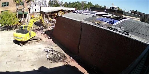 VIDEO: Demolition begins on damaged KPLC building