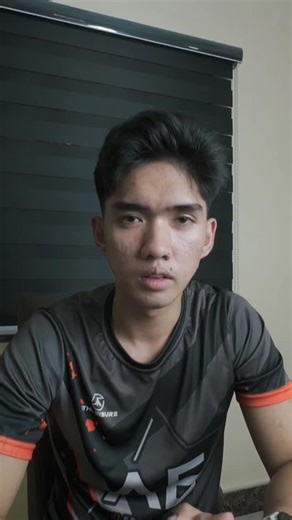 It’s not overtraining that breaks most runners. It’s inconsistency. Your body adapts to what you repeat. When you train one week, rest for three, then try to come back hard, your body isn’t “lazy”… it’s unprepared. Every time you restart, your muscles, tendons, and cardiovascular system have to relearn the stress all over again. That’s why the “on and off” runners get injured more than the ones training steadily. Consistency builds resilience. Structure builds protection. Discipline keeps you bu