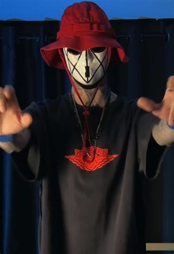 Mechanical Training for Robot Dancers