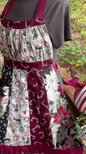 Vintage Christmas Lodge Cabin Country Theme Red Black and Cream Retro Style Fully Reversible Apron - Etsy