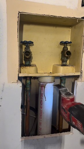 A much needed washer box upgrade 🫣 @plumbhero1 with the 🔥🔥Quadtro Box install using Oatey Cement/Primer 💪 | Oatey