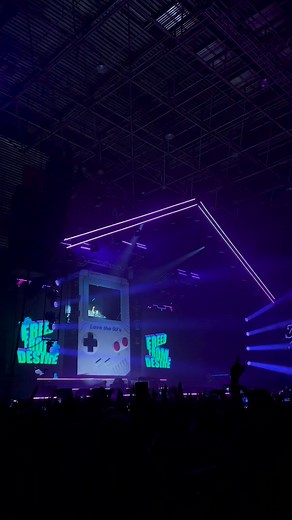 ¡Cómo vibrasteis el pasado sábado en Bilbao con Love The 90’s! Nos vemos en 2024 ¡Eskerrik asko! | Jumper Brothers