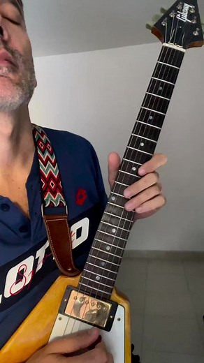 1958 Korina Flying V 😍 Vidéo par Diego Leanza | imusic-school
