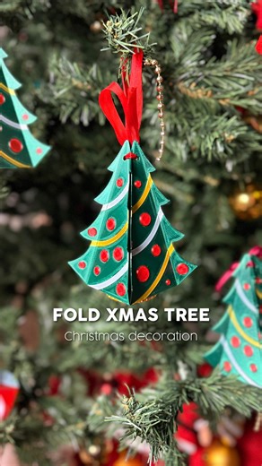 ALFI | Designer | 3D Print on Instagram: "FOLD CHRISTAMAS TREE | LINK IN BIO • Check out @af_inventions for more original designs! • #3dprint #3dprinting #christmas #christmastree #decoration #gift #decor"
