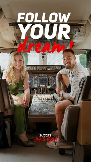 Van kletsen in de cockpit ✈️ naar knallen op het ijs ⛸️🔥 Voor Corendon Travel Magazine spraken we Joy Beune en Kjeld Nuis over hun mooiste (sport)momenten, hun ideale vakantie én de Spelen. Heel veel succes in Italië! 🇮🇹 Wij duimen voor snelle ritten en nieuwe medailles 🥇🤞 | Corendon