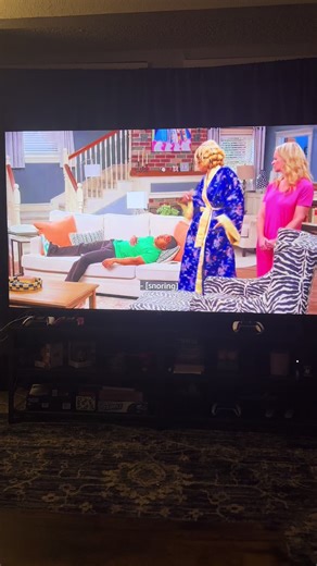 When I tell you I damn near peed on myself from laughing! Do not watch this show on a full bladder 🤣🤣🤣🤣.. But yes I do not recommend drinking and driving . . . #mspatshow #betplusonbet #viral #fyp #tamiroman