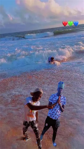 Vidéos de 2pot (@2pot4) avec son original - Raydas_Moh13