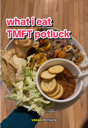 Delicious Vegan Chili for Potluck Day