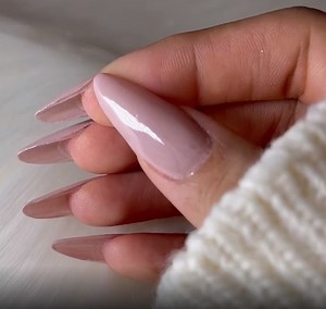 20K views · 236 reactions | Almond nails out of XXL coffin-shaped fake tips  | MetDaan Nails | Facebook