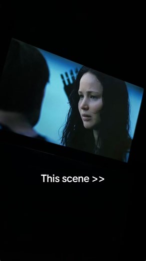 Heartwarming Kiss Scene from Hunger Games: Catching Fire