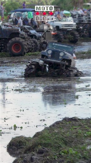 Monster Jeep CJ Mudding #megatruck #mudtruck #classicjeep | Moto Doggo