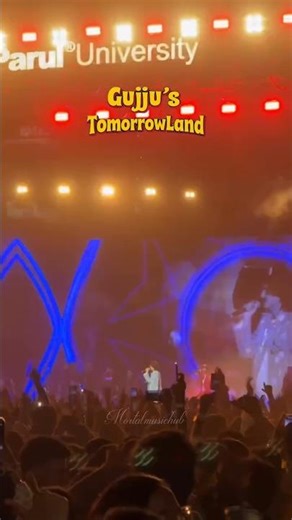 Aditya Gadhvi-Navlakahay Lobadiyaliyu Song (Garba Edition)Live Concert #garba #adityagadhvi #gujrati