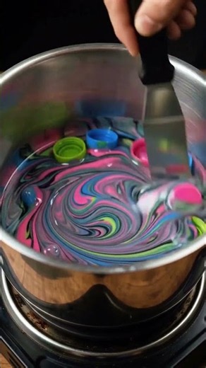 Turning Recycled Plastic into a Marbled Masterpiec
