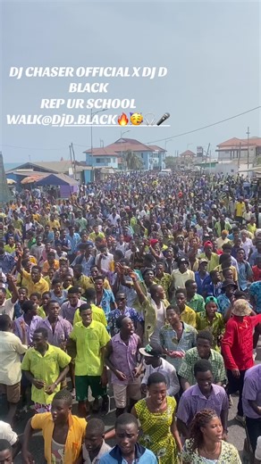 #walking #entertainment #fyp #musik #tiktokghana🇬🇭 @Dj D.BLACK 🔥🥳🎧🎤 @MR.PRESIDENT 🔐💫 @Mr Day @_____𝓐𝓶𝓪𝓽𝓼𝓸𝓸🥹💕🫧!