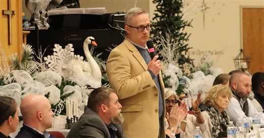 ‘Everyone deserves dignity and safety in Springfield’: Anxious residents crowd town hall over fears of immigration raids