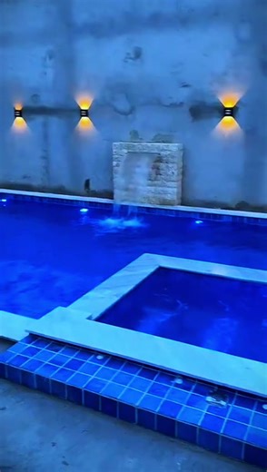 7x4 Swimming Pool Design with Water Feature & Jacuzzi