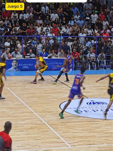 Falta y Vale Brutal de Dimas en Baloncesto