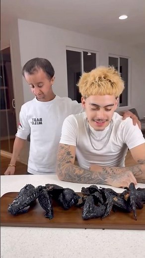 Making Bat Wings W/ Baby Alien 🦇😱