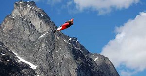 60 Minutes Presents: Going to Extremes