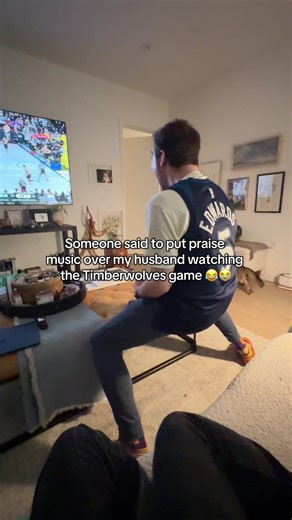 I can’t with this trend 😭😂😭😂 @Daniel Durant @Timberwolves #fyp #trend #husband #sports #praise