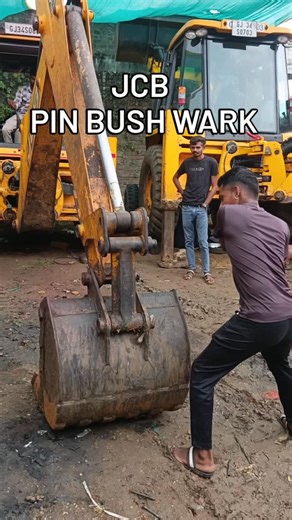 sanjay koli on Instagram: "Baket pinbush#jcbrepar🛠🪛🔧 #jcblovers❤️❤️🤙 #jcbmachinvideo🚜 #jcb3dxmachine #short"