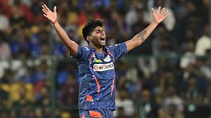 LSG vs GT, IPL 2024: Mayank Yadav goes off the field due to side strain after bowling one over