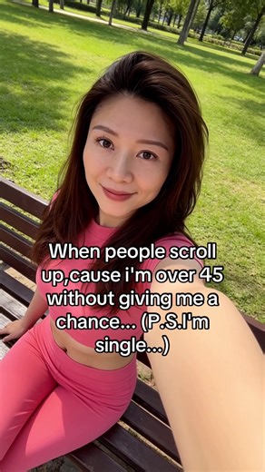 Navigating Dating as a Divorced Single Woman Over 45